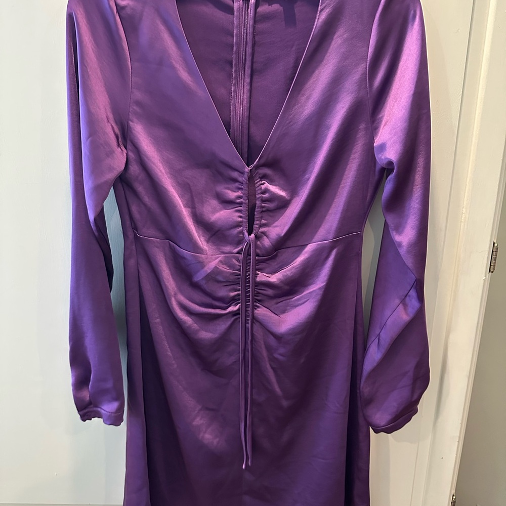 Gianni Bini Purple Ruched Sheath Dress with Plunge Neckline